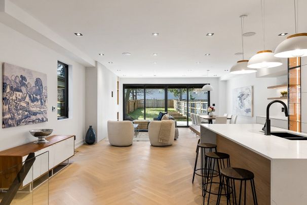 For Lease - 22A Broadview Avenue, Mississauga, Ontario - Photo 1