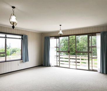 Walk to schools - Photo 3