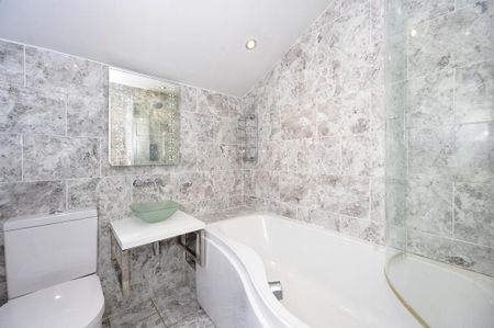 2 bedroom terraced house to rent - Photo 2