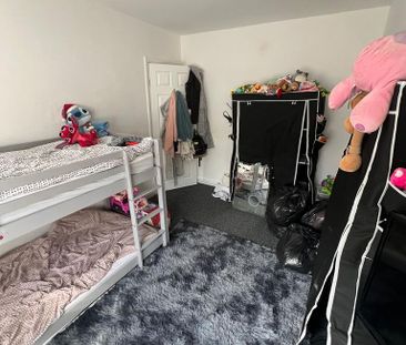 2 bedroom semi-detached house to rent - Photo 3