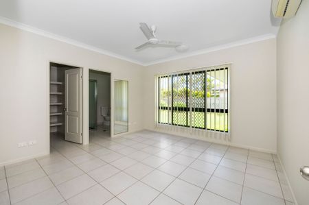 Large Four Bedroom Home - Photo 2