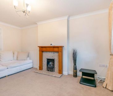 4 bedroom detached house to rent - Photo 3