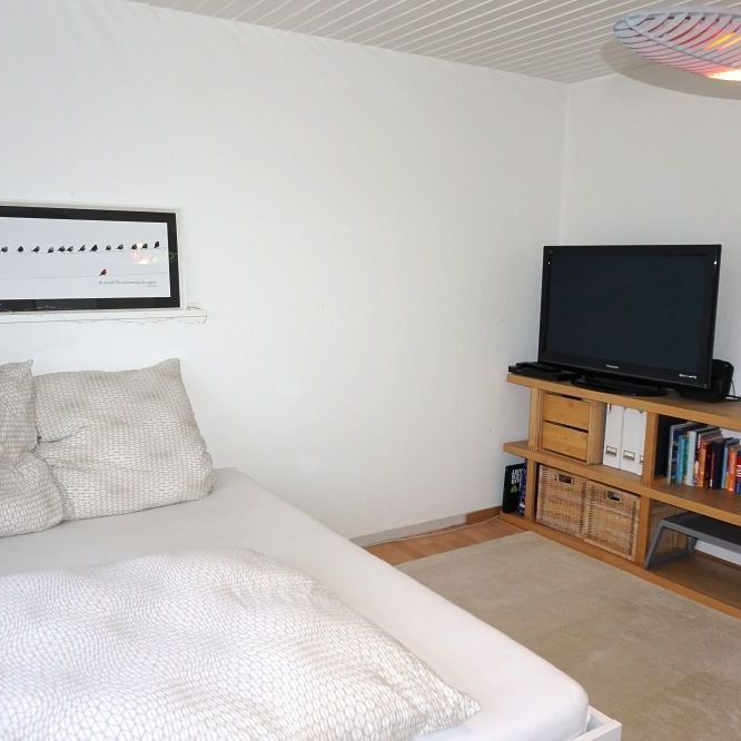 Super Uni-Lage! Apartment mit Pantryküche, Terrasse und Weitblick - Photo 1