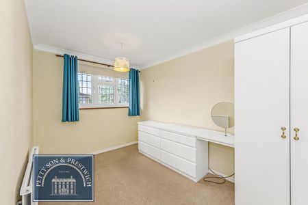 3 bedroom terraced house to rent - Photo 4