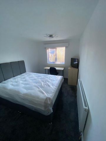 5 bedroom house to rent - Photo 4