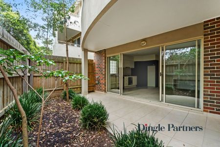 Modern 1-Bedroom Apartment with Sunny Outdoor Entertaining - Photo 3