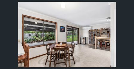 Spacious Family Living in a Sought-After Carina Heights Location - Photo 2