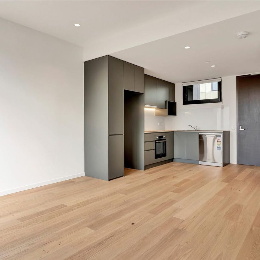 Sleek & Stylish 1-Bedroom Apartment in Prime Prahran Location - Photo 1