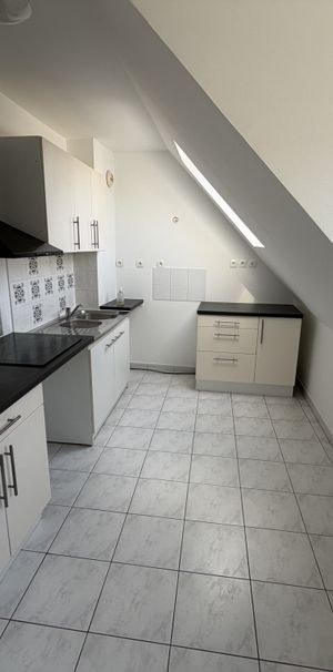 Location Appartement 2 pièces 42m² LE PLESSIS PATE 91220 - Photo 1