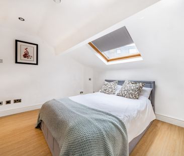 Salisbury Mews, London, SW6 - Photo 1