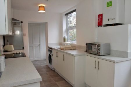 Gaul Street (4 bed) - Photo 2