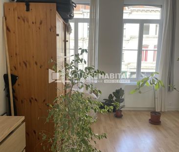 Location Appartement 2 pièces 46m² LILLE 59000 - Photo 5