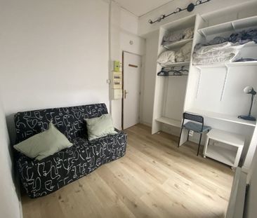 STUDIO MEUBLE AVEC TERRASSE - Photo 6