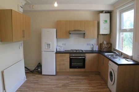 5 Bed - 4 St. Anns Mount, Burley, Leeds - LS4 2PH - Student - Photo 4