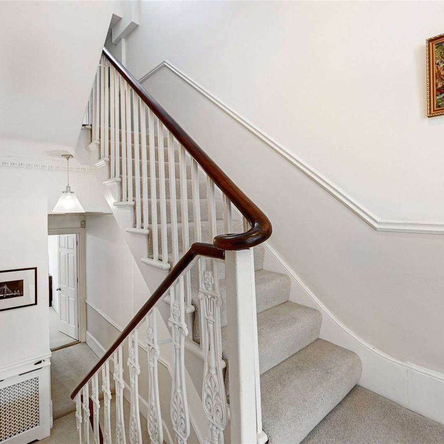 A beautiful Victorian Terraced house in The Pimlico Grid with nearly 2,900 square feet of accommodation. This substantial modernised home, benefits from outside space and 5 bedrooms. - Photo 1