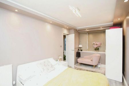 5 bedroom house to rent - Photo 3