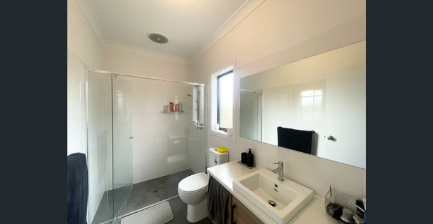 Contemporary Living in the Heart of Athol Park - Photo 1