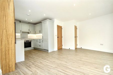 2 bedroom end of terrace house to rent - Photo 4