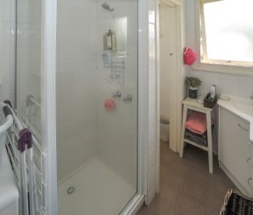 Beautiful Two bedroom Apartment! - Photo 5