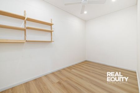 102 Bardia Parade, Holsworthy NSW 2173 - House For Rent | Domain - Photo 5