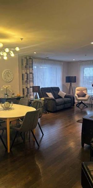 Emplacement de choix (A25 & 440) et tranquilité - 200 boulevard des Cépages, unité 401 (dernier étage et unité de coin) (disponible 1er juin 2026) - Photo 1