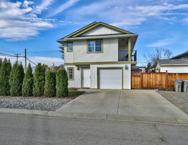 1104 Laroque Street, Kamloops, BC , V2B 8M5 (Brocklehurst) | 1104 Laroque Street, Kamloops - Photo 1