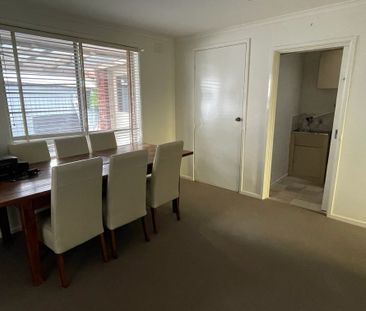 Narre Warren - Photo 3