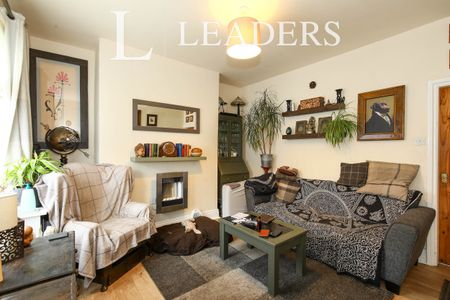 2 bedroom terraced to rent Solvay Road, CW8 - Photo 2