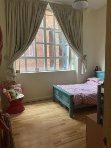 Apartment 21, Beechmount Building, 35 - Photo 5