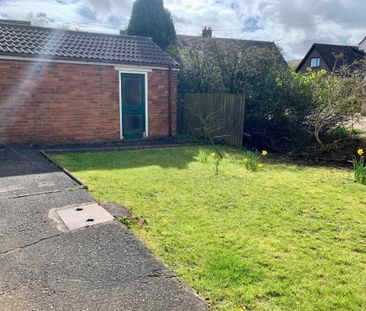 18 Carolhill Road, Glengormley, BT36 7AF - Photo 2