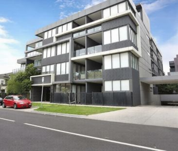 Spacious Two-Bedroom Apartment with Balcony, Car Space & Storage - Photo 3