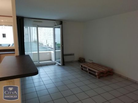 Location Appartement 3 pièces 67m² BORDEAUX 33300 - Photo 3