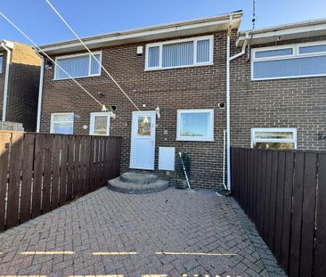 2 bedroom terraced house to rent - Photo 1