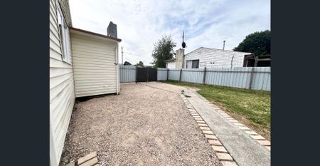 COZY COTTAGE!! - Photo 5