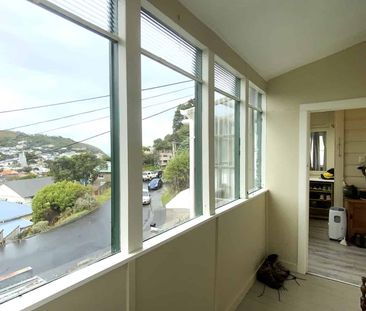 Sunny Island Bay Retreat with Elevated Views - Photo 3