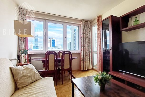 2 pokoje z wyjątkowym widokiem na centrum miasta - Zdjęcie 1