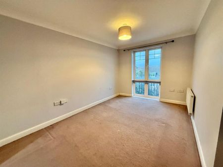 2 bedroom flat to rent - Photo 2