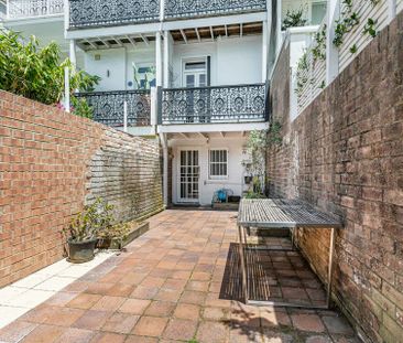 142 Paddington Street - Photo 3