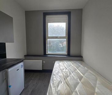 Studio to rent - Photo 3