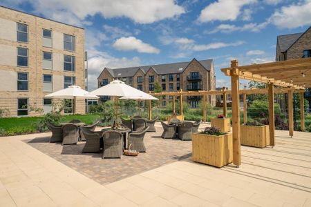 1 bedroom retirement property to rent - Photo 3