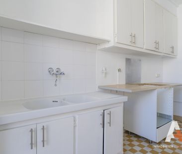 Location Appartement 3 pièces 72m² MARSEILLE 8ème - Photo 5