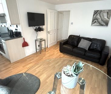 P2108: Chapel Street, City Centre, Aberdeen - Photo 2
