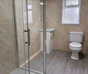 4 bedroom terraced house to rent - Photo 6