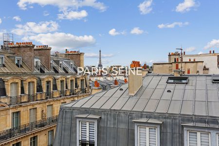 ** Saint-Germain-des-Prés ** Très grand studio lumineux avec vue dégagée ! - Photo 2