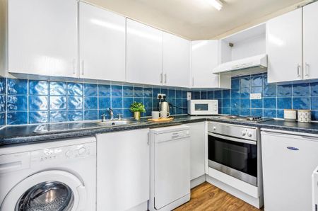 1 bedroom flat to rent - Photo 4