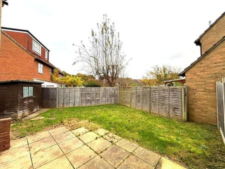 Sharpthorpe Close, Lower Earley, Reading, RG6 - Photo 2