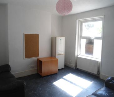 5 bedroom terraced house to rent - Photo 1