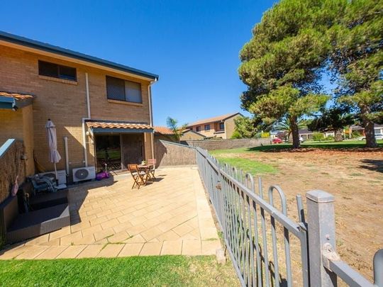 125 Brebner Drive, West Lakes - Photo 1