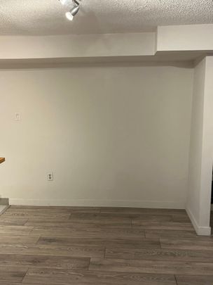 For Lease - 229 Woodbine Avenue Unit# Basement, Toronto, Ontario - Photo 1