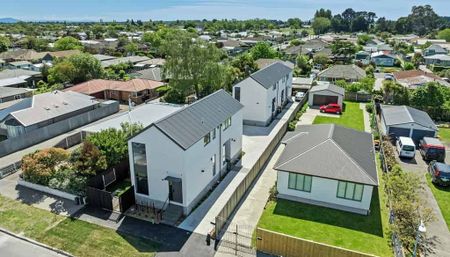 Brand New 2 Bedroom, 1 Bathroom Home - Photo 4